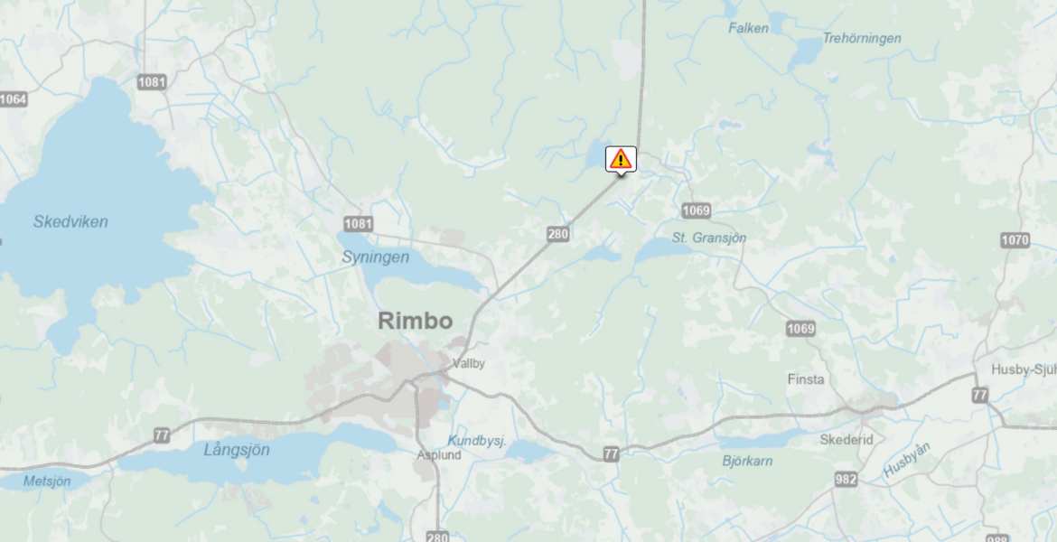 Vägkarta från Trafikveket som visar en incident utanför Rimbo.